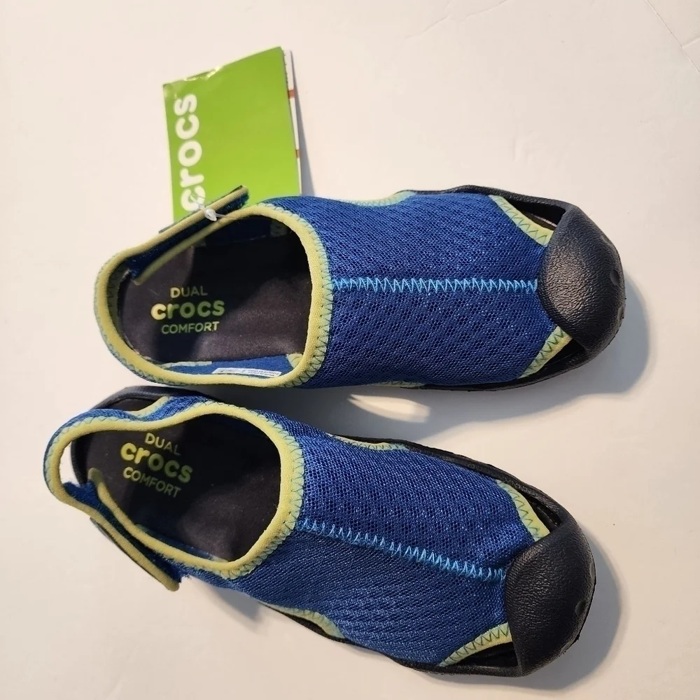 Crocs size J 1 boy girl  Swiftwater blue sandals Pool Cruise Beach closed toe
